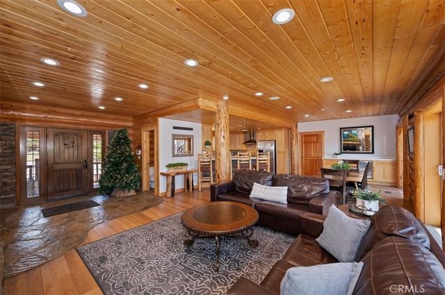 43510 Sheephorn, Big Bear Lake, CA 92315