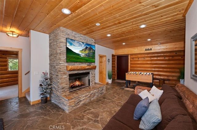 43510 Sheephorn, Big Bear Lake, CA 92315