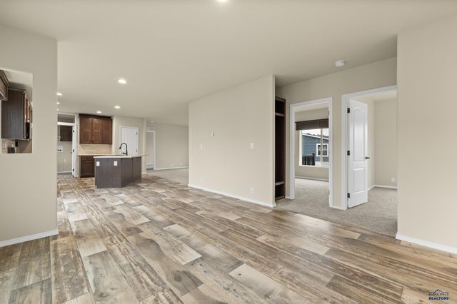 4449 CIRCLEWOOD DR, Rapid City, SD 57703
