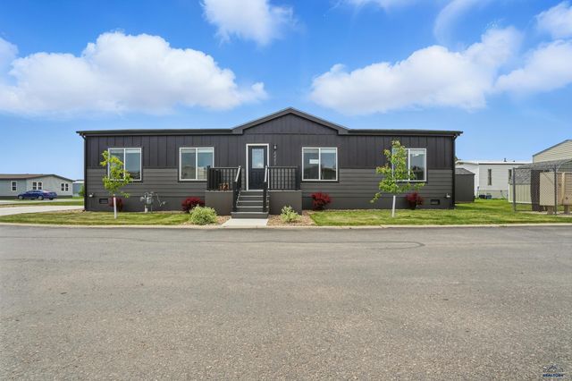 4449 CIRCLEWOOD DR, Rapid City, SD 57703