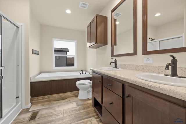 4449 CIRCLEWOOD DR, Rapid City, SD 57703