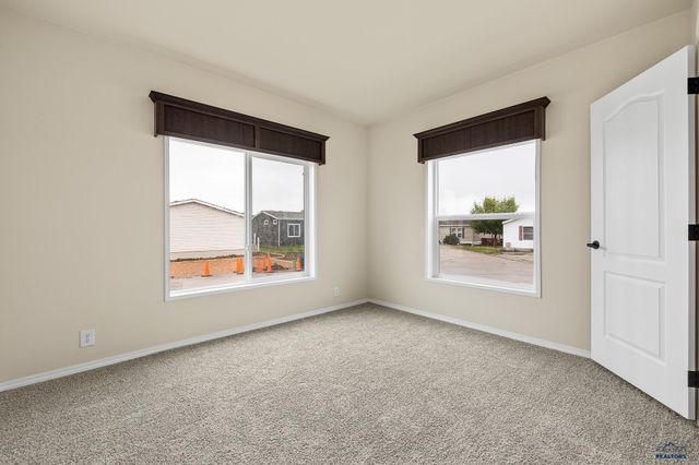 4449 CIRCLEWOOD DR, Rapid City, SD 57703
