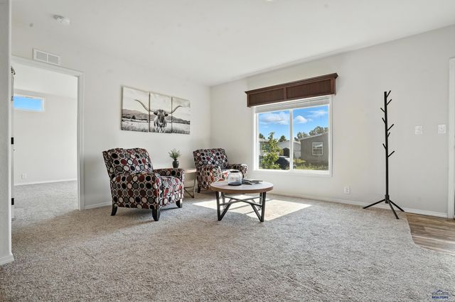 4449 CIRCLEWOOD DR, Rapid City, SD 57703
