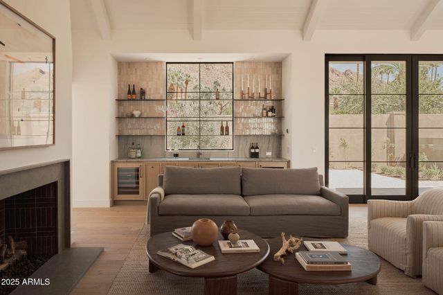 4600 N Rubicon Avenue 2, Phoenix, AZ 85018