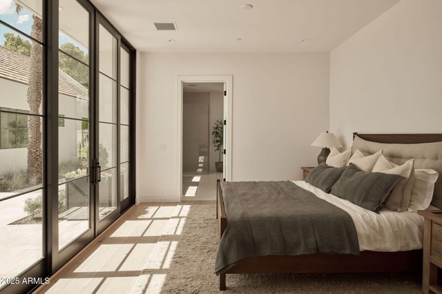 4600 N Rubicon Avenue 2, Phoenix, AZ 85018