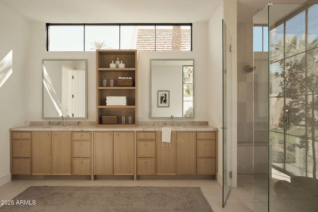 4600 N Rubicon Avenue 2, Phoenix, AZ 85018