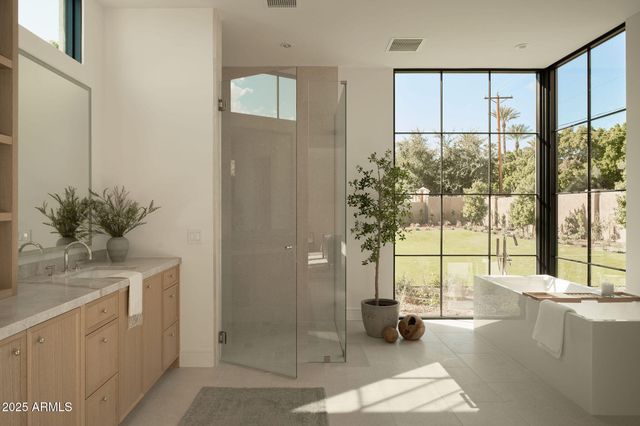 4600 N Rubicon Avenue 2, Phoenix, AZ 85018