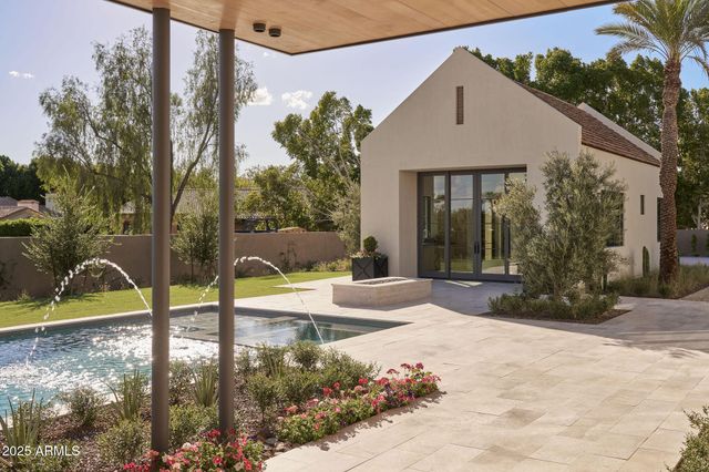 4600 N Rubicon Avenue 2, Phoenix, AZ 85018