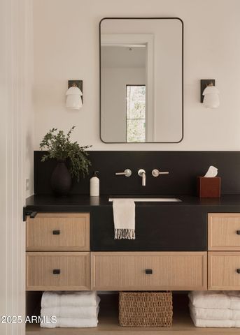 4600 N Rubicon Avenue 2, Phoenix, AZ 85018