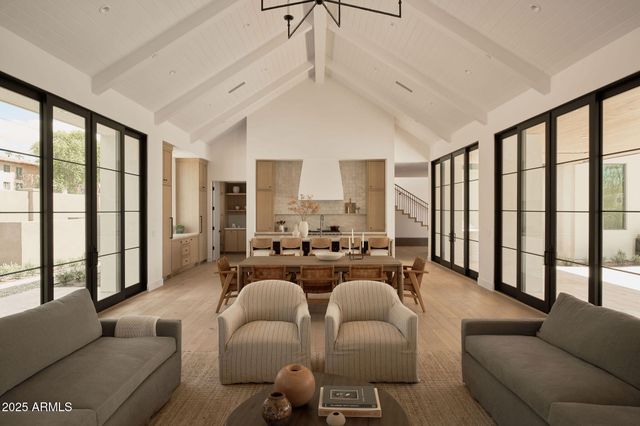 4600 N Rubicon Avenue 2, Phoenix, AZ 85018