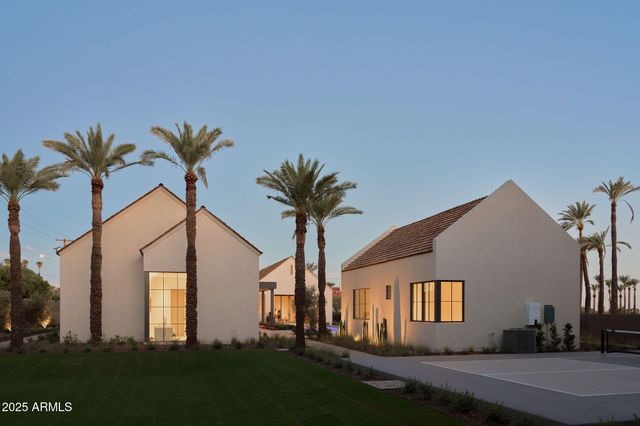 4600 N Rubicon Avenue 2, Phoenix, AZ 85018