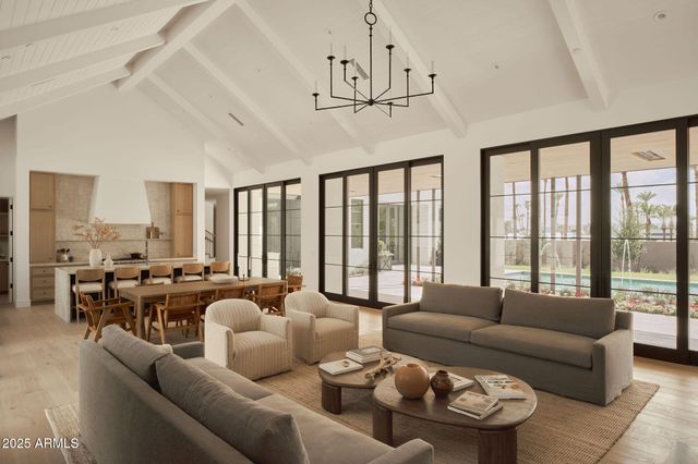 4600 N Rubicon Avenue 2, Phoenix, AZ 85018