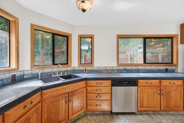 13033 Lompico Road, Felton, CA 95018