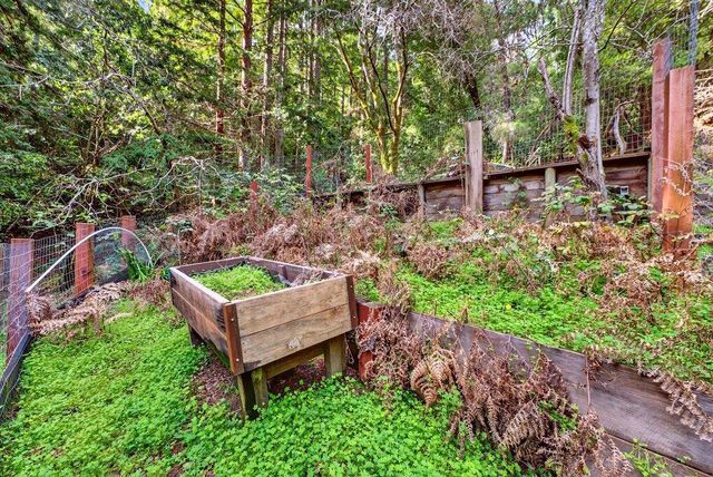 13033 Lompico Road, Felton, CA 95018