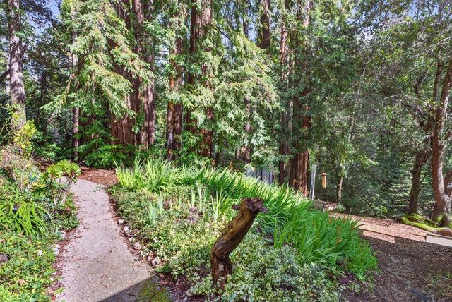 13033 Lompico Road, Felton, CA 95018