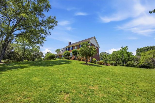 2630 Chatsworth Highway 225 NE, Calhoun, GA 30701