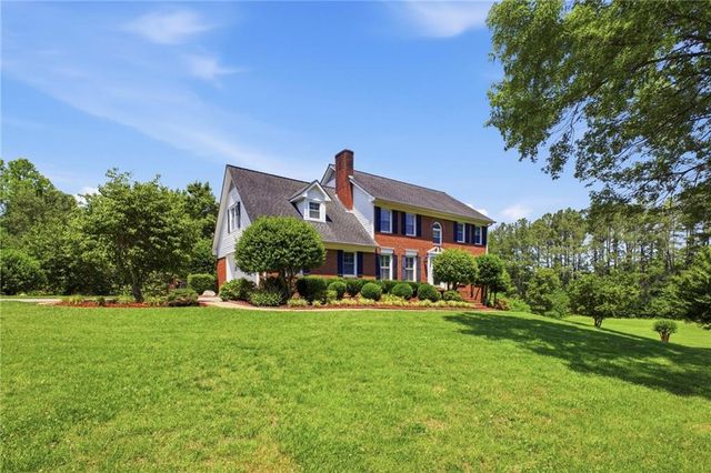 2630 Chatsworth Highway 225 NE, Calhoun, GA 30701