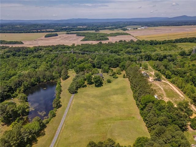 2630 Chatsworth Highway 225 NE, Calhoun, GA 30701