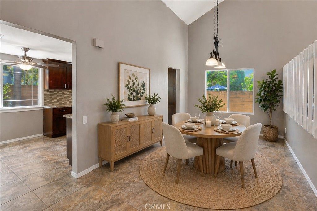 Image 10 of property listing at 25452 Esrose Court, Lake Forest, CA 92630