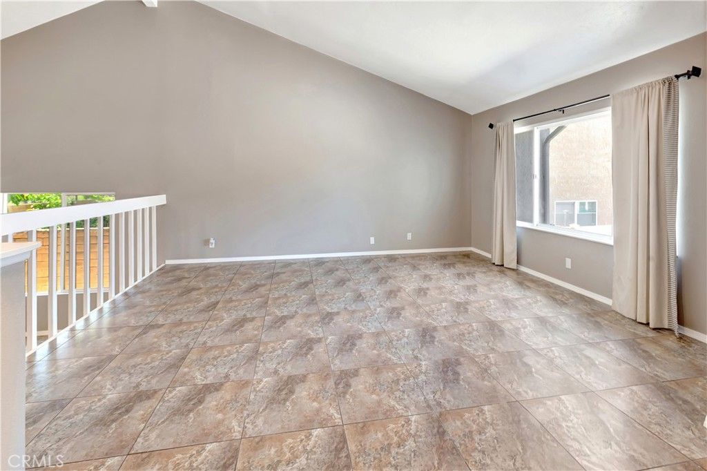 Image 4 of property listing at 25452 Esrose Court, Lake Forest, CA 92630