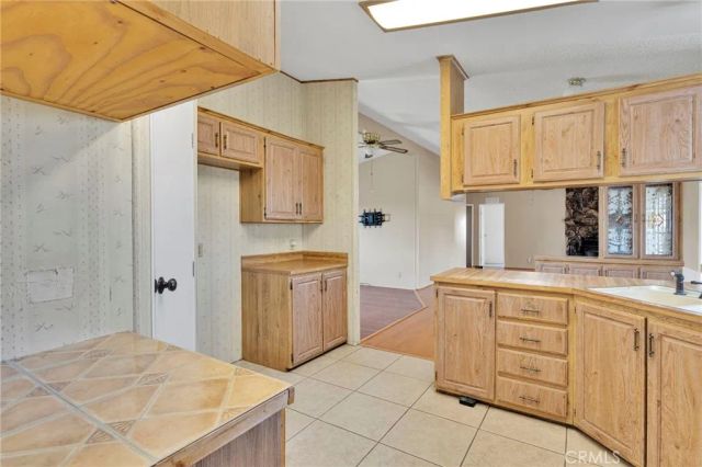 11579 Amarillo Road, Phelan, CA 92371