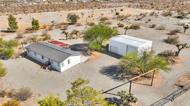 11579 Amarillo Road, Phelan, CA 92371