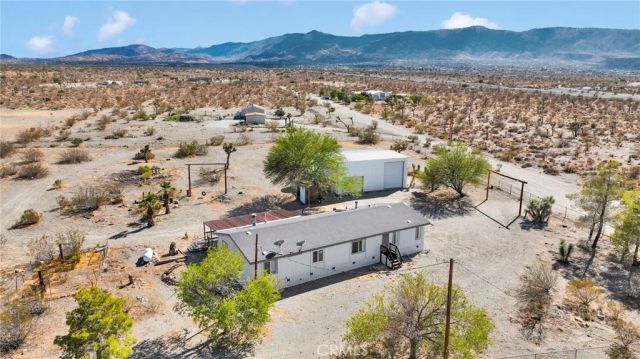 11579 Amarillo Road, Phelan, CA 92371