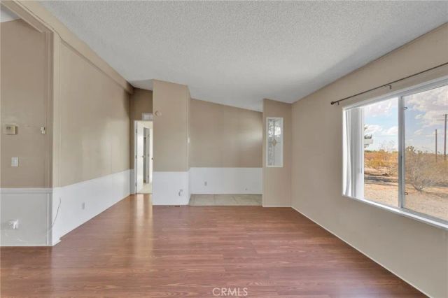 11579 Amarillo Road, Phelan, CA 92371