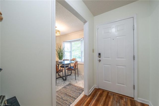 1029 Ridge Cove Court, Winston-salem, NC 27104
