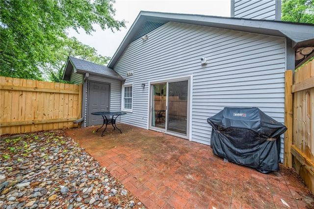 1029 Ridge Cove Court, Winston-salem, NC 27104