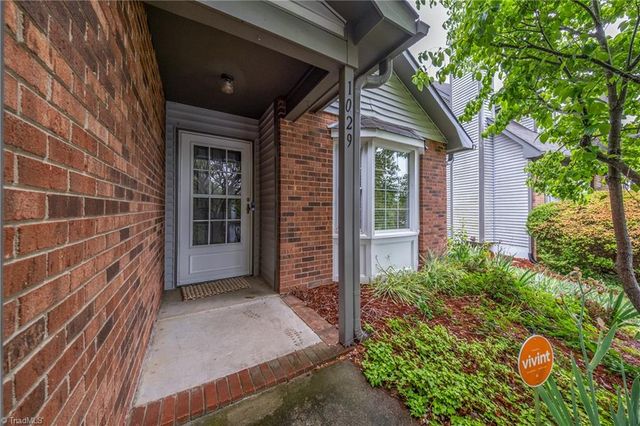 1029 Ridge Cove Court, Winston-salem, NC 27104