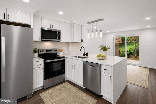 19112 CAPEHART DR, Gaithersburg, MD 20886