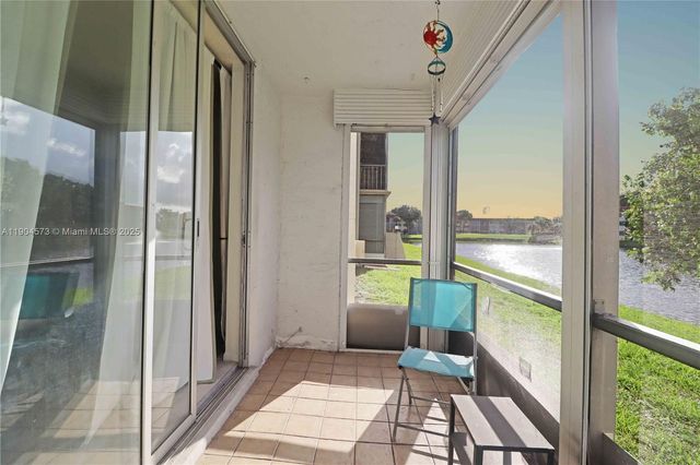 361 S Hollybrook Dr 102, Pembroke Pines, FL 33025