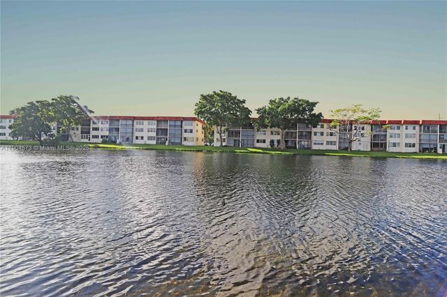 361 S Hollybrook Dr 102, Pembroke Pines, FL 33025