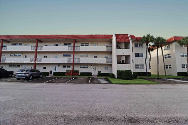 361 S Hollybrook Dr 102, Pembroke Pines, FL 33025