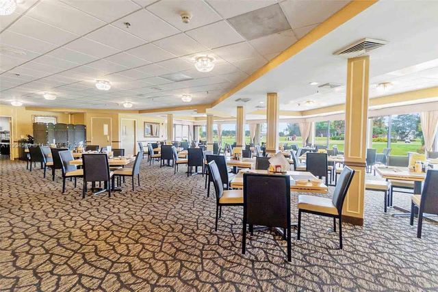 361 S Hollybrook Dr 102, Pembroke Pines, FL 33025