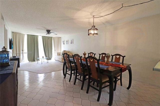 361 S Hollybrook Dr 102, Pembroke Pines, FL 33025