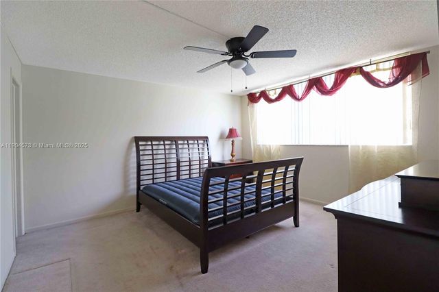 361 S Hollybrook Dr 102, Pembroke Pines, FL 33025