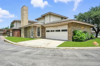 6 Park Lane, Bedford, TX 76021