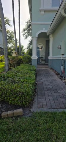 2370 Center Stone Lane, Riviera Beach, FL 33404