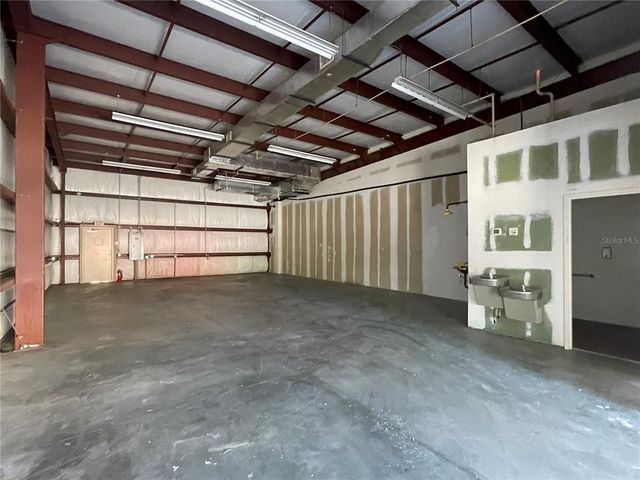 2433 S 86TH STREET, Tampa, FL 33619