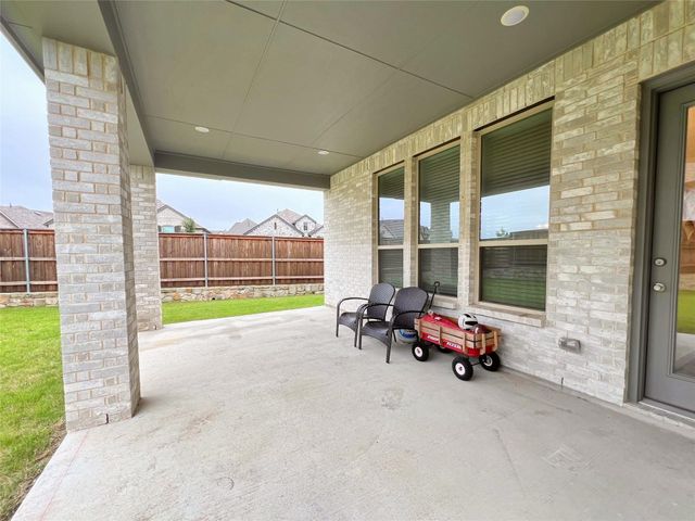 2410 Doncaster Drive, Forney, TX 75126