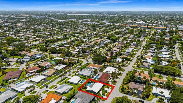 1226 SE 14TH Street, Deerfield Beach, FL 33441