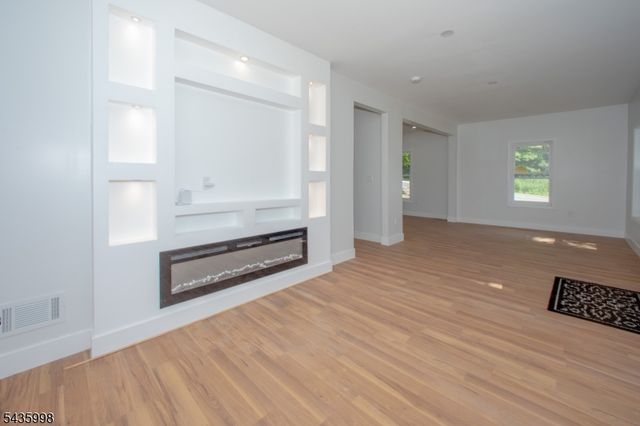 91 Gemmer Rd, Wantage Twp., NJ 07461