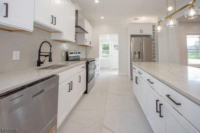91 Gemmer Rd, Wantage Twp., NJ 07461