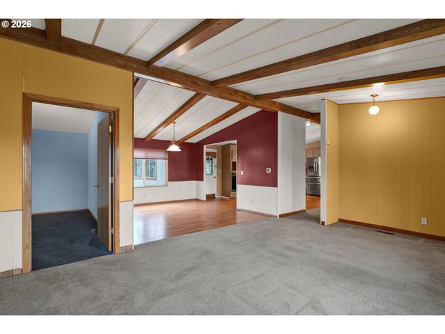 1200 E CENTRAL Ave 84, Sutherlin, OR 97479