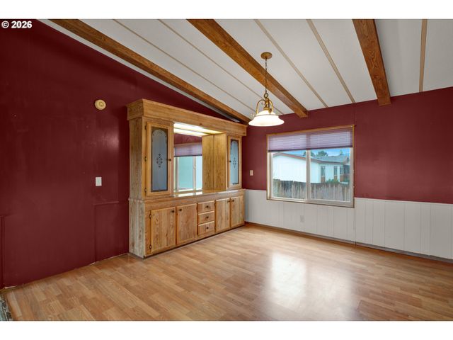 1200 E CENTRAL Ave 84, Sutherlin, OR 97479