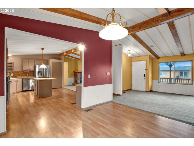 1200 E CENTRAL Ave 84, Sutherlin, OR 97479