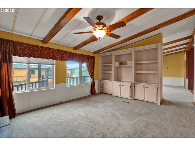 1200 E CENTRAL Ave 84, Sutherlin, OR 97479