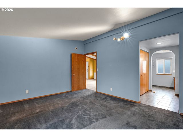 1200 E CENTRAL Ave 84, Sutherlin, OR 97479